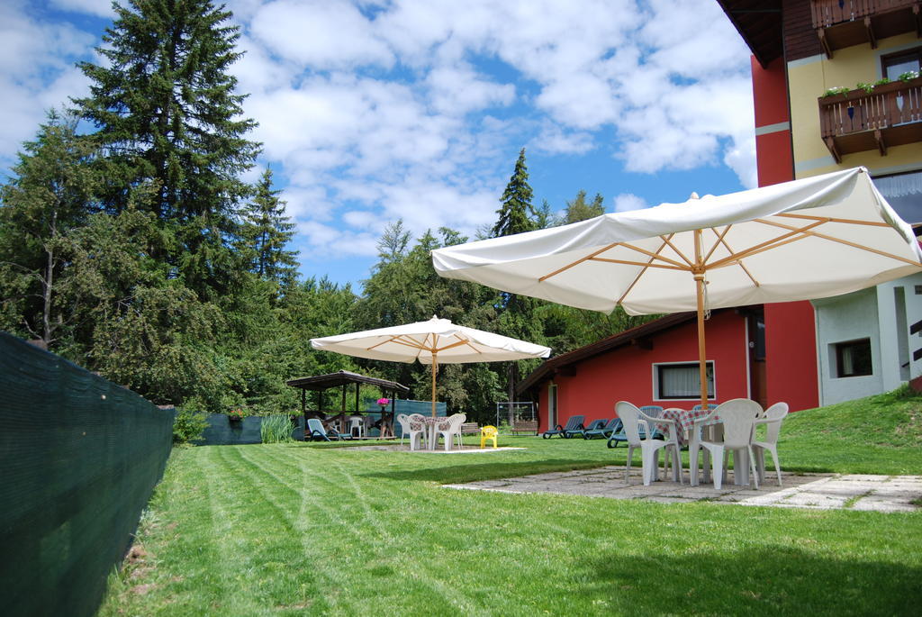 Albergo Villa Cristina フォルガリーア エクステリア 写真